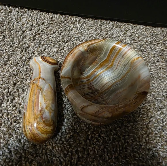 Onyx Mortar and Pestle in Earthy Striations - Picture 2 of 6